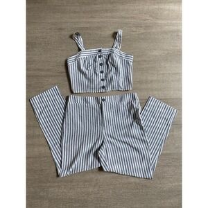 Ivy and Main Grey and White Striped Two Piece Linen Set Size Medium